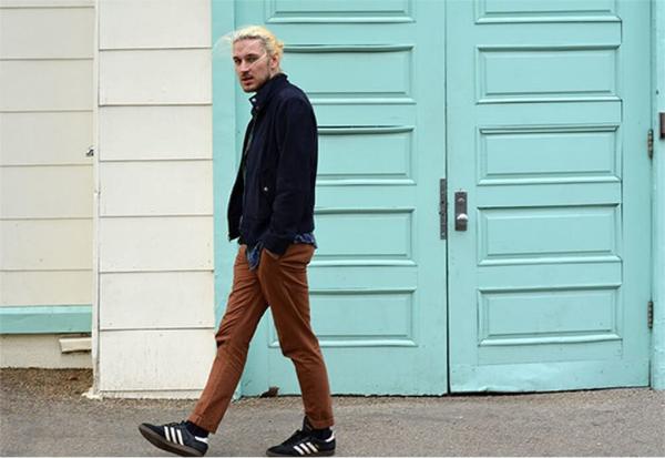 Two curabitur lobortis est at odio imperdiet